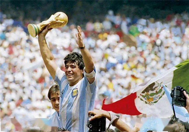 永别了永远的球王马拉多纳,球迷回忆马拉多纳