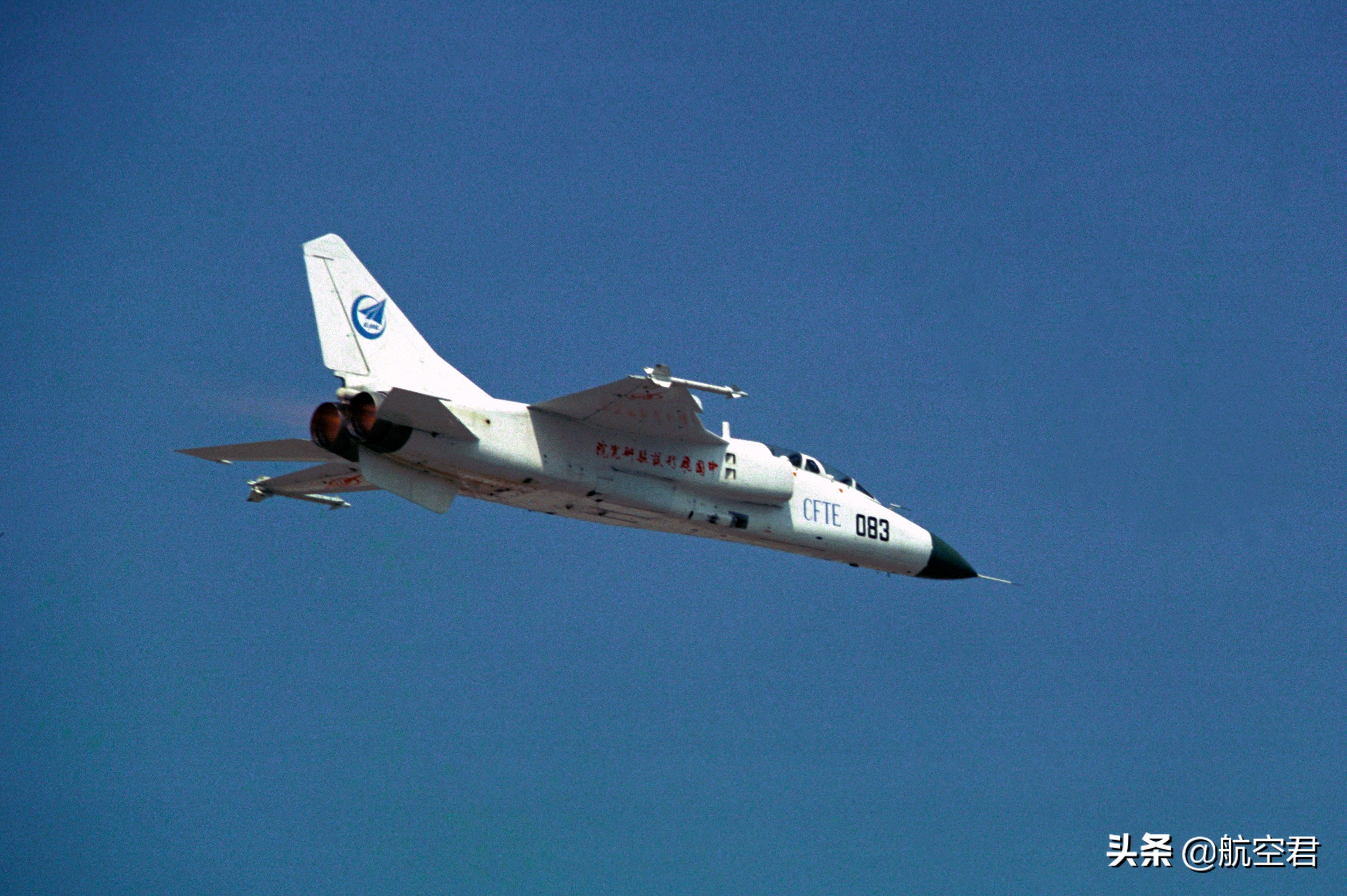 我与祖国共成长,从拍飞机的摄影器材一撇生活品质的迅速提高