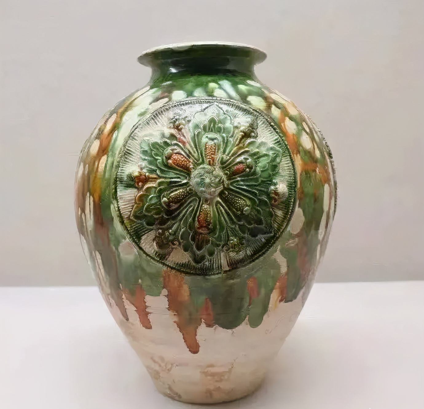 走进春天的秘密花园,走进佛教圣地