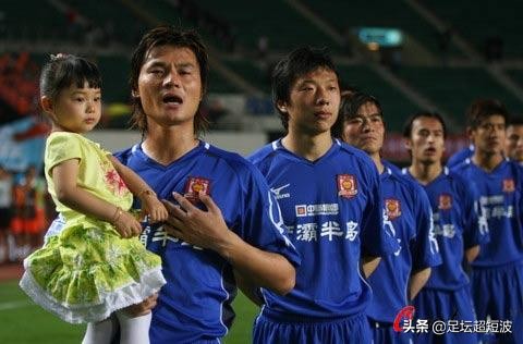 在颠沛中倔犟--中国足坛的流浪者