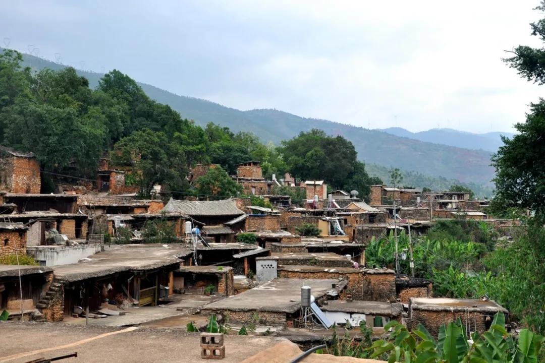 走进深山看美景,走进深山看大山里的风景