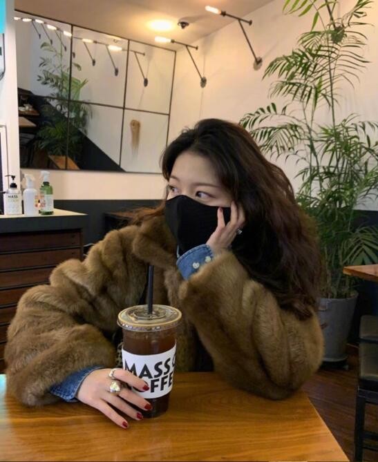 ins时尚穿搭博主亚裔,韩国穿搭ins时尚博主冬装