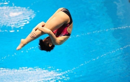 沈阳盲女勇敢战胜命运,从恐惧跳水到世界冠军