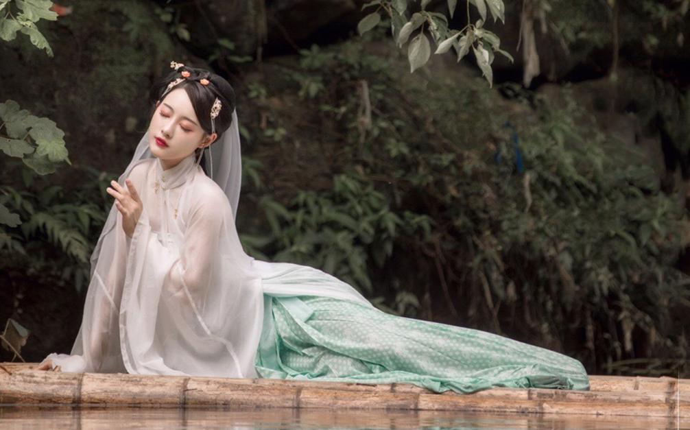 英雄难过美人关的意思是什么,俗话说英雄难过美人关