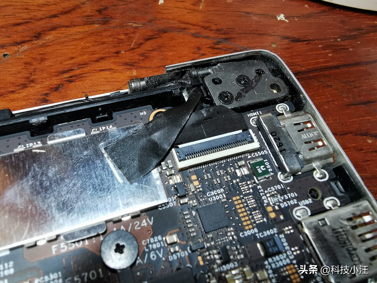用了六年的笔记本黑屏,小米笔记本屏暗维修