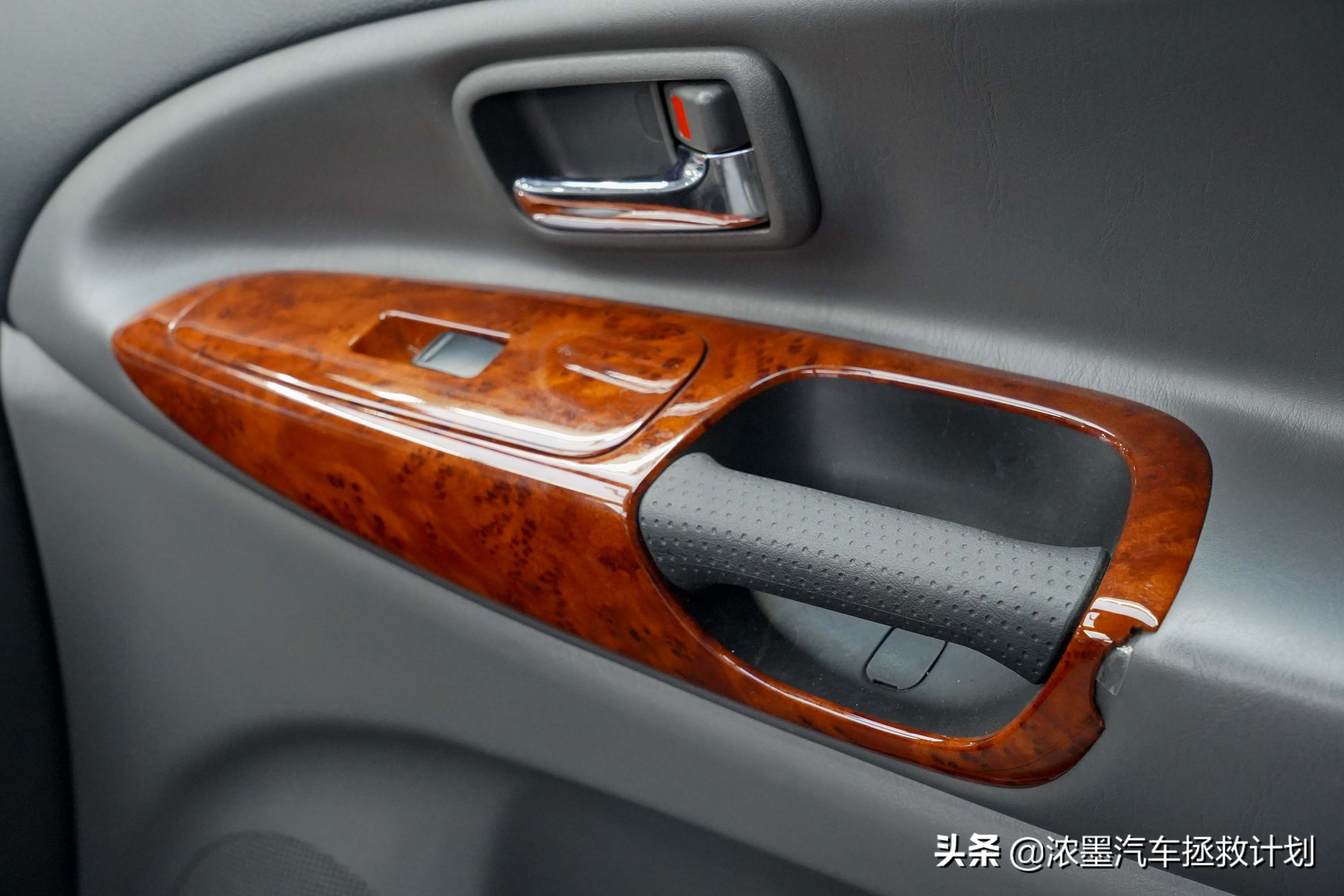 丰田普瑞维亚整备,丰田普瑞维亚第一代改款