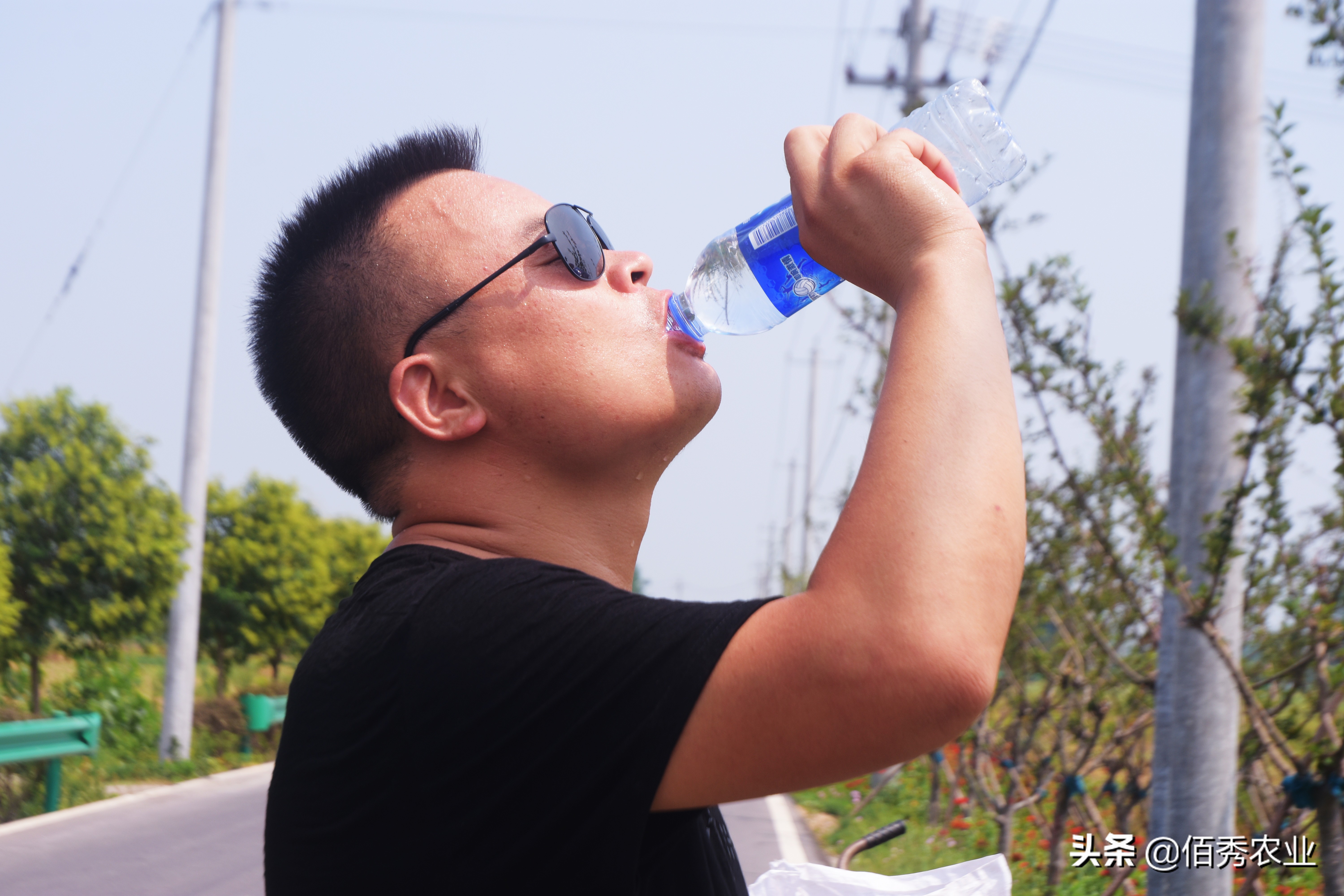 农民40岁以后干什么工作最赚钱,50岁农民打工一年能挣多少钱