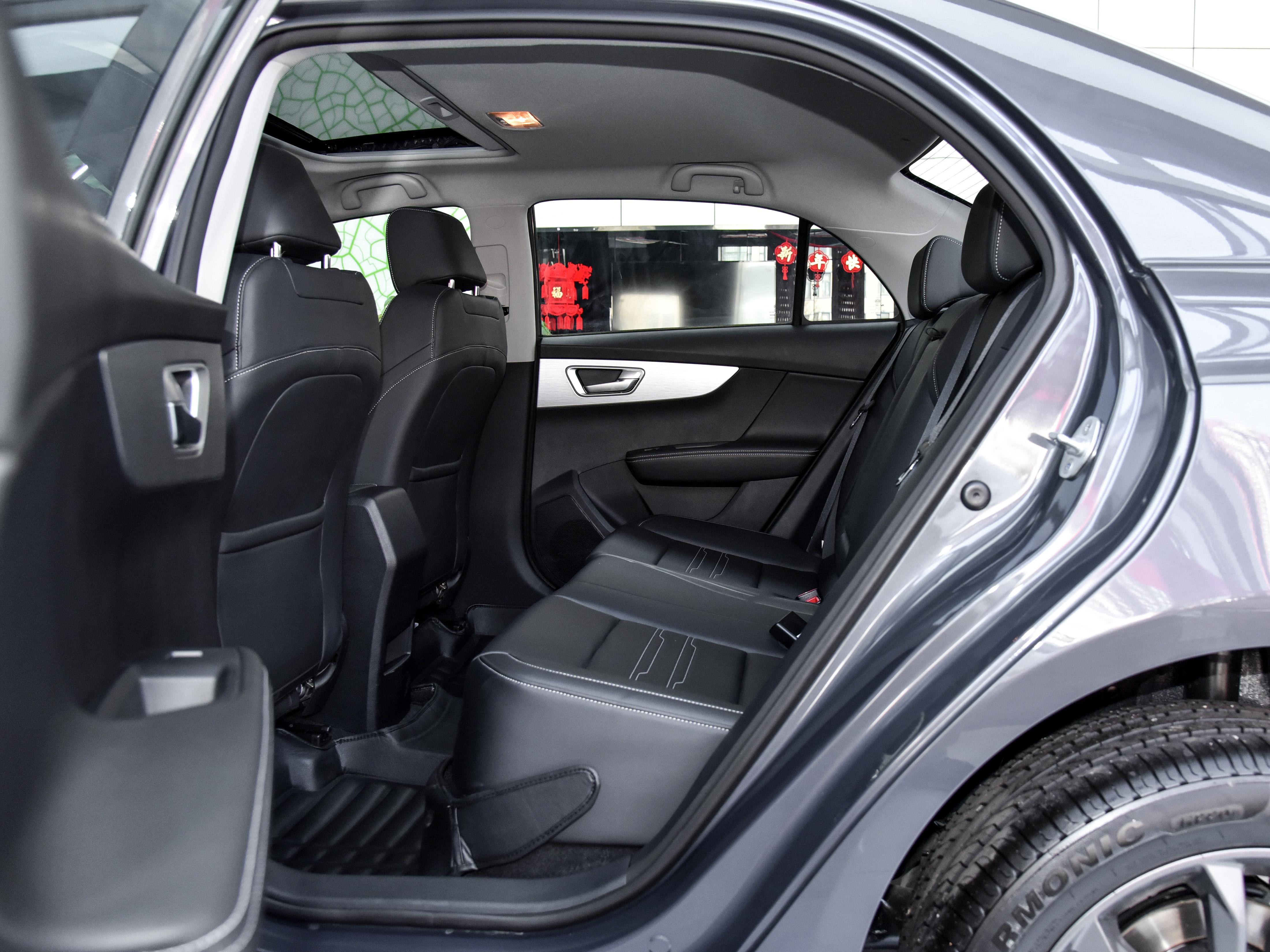 质量好油耗低耐用便宜的车,口碑最好的纯电动汽车比亚迪秦