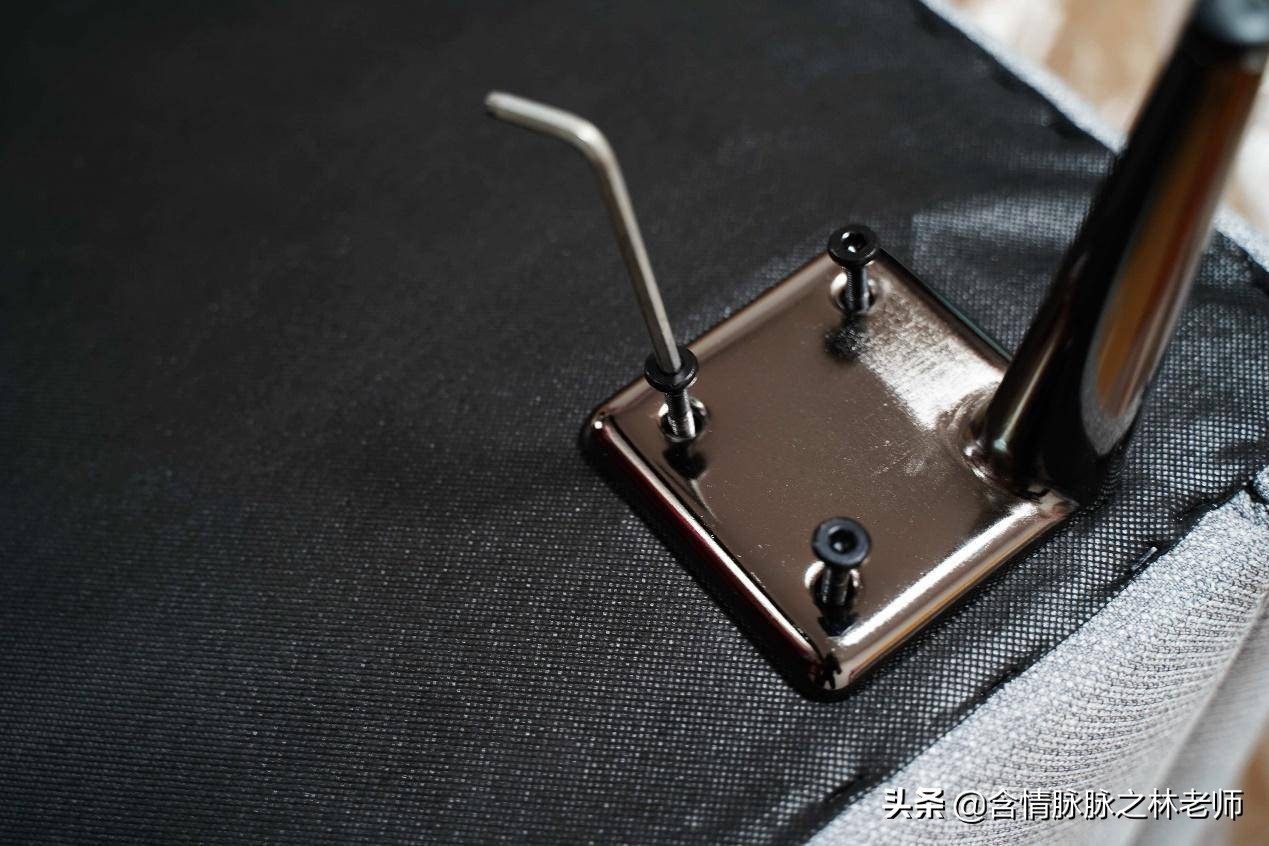 小居室沙发如何选，8HClean抗菌时尚布艺沙发