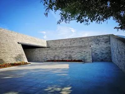 秦始皇为什么把军队建在他的陵墓,秦始皇陵墓在骊山哪个方向