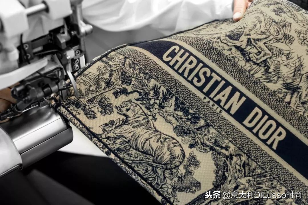 dior快闪店服装,dior女装快闪店