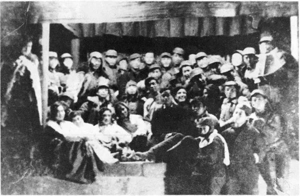 毛主席和周总理领衔创立的延安鲁艺，到底是怎样的学校呢？