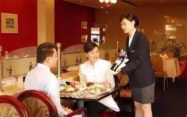 做好餐饮服务这56个细节，顾客下次带上朋友去你餐厅！