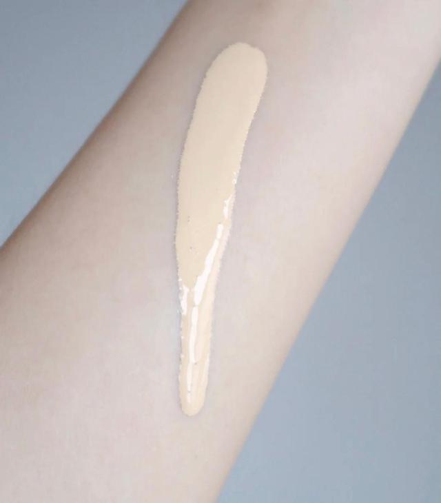 阿玛尼3.25和4.5权力粉底液测评,遮瑕提亮水光粉底液测评