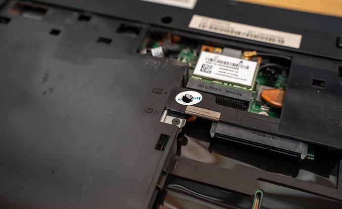 佰微ssd固态迁移教程,佰微phoenix固态硬盘