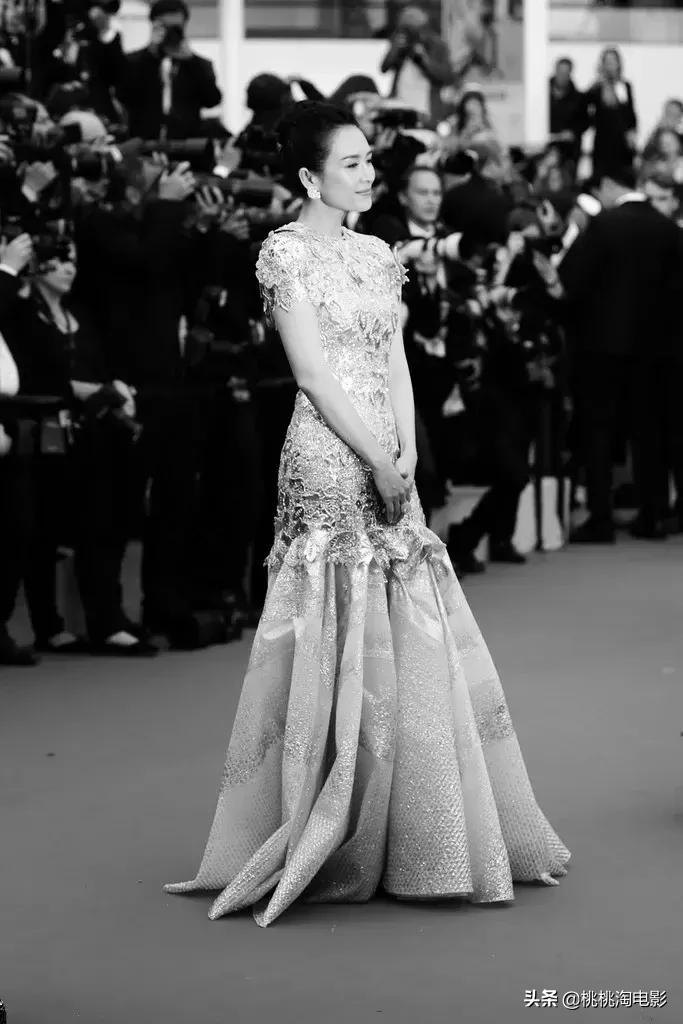 驾驭死亡芭比粉的外国人,能驾驭死亡芭比粉的女人长啥样