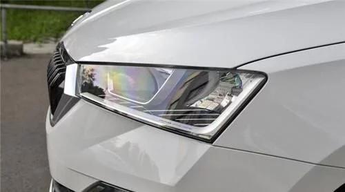 买斯柯达昕锐是掀背吗,大众桑塔纳落地价斯柯达昕锐