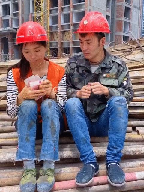 跟丁真这样的四川男孩谈恋爱，太甜了