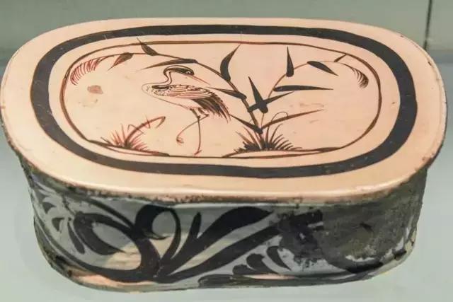 古代人为什么睡那么硬的瓷枕,古人睡觉真的都用瓷枕吗