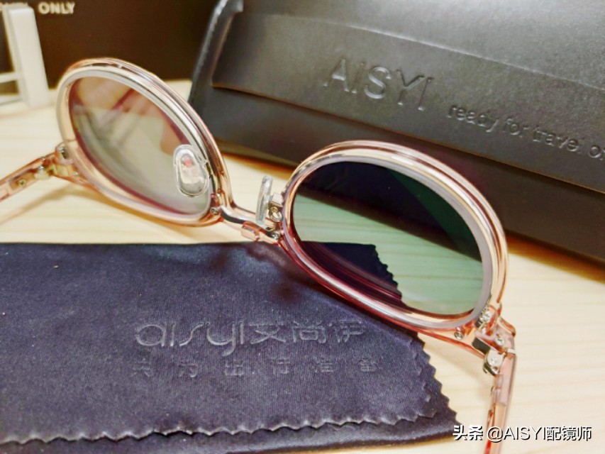 黑科技感光变色镜女,黑科技眼镜女款