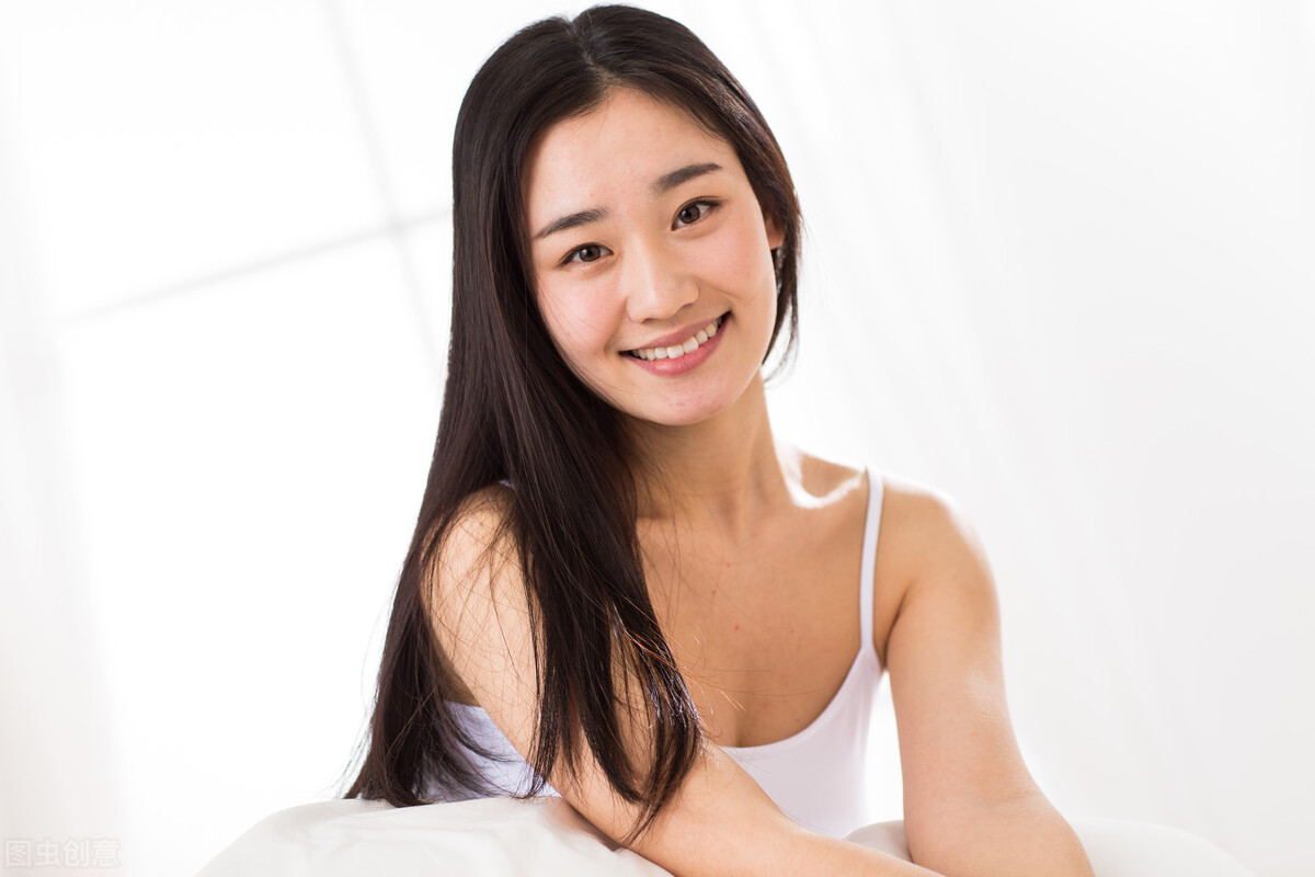 跟女生聊天高情商聊天技巧微信,追女生第一技巧避免尬聊冷场法