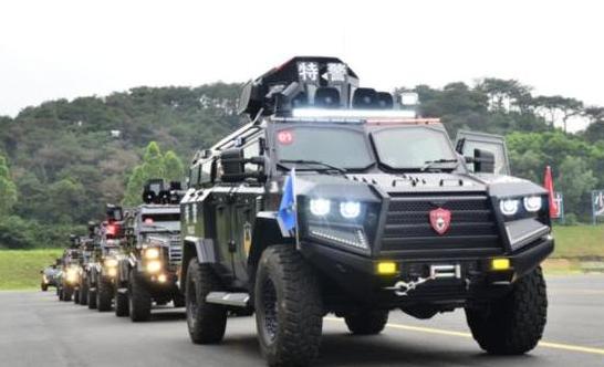 中国暴龙装甲车详细资料,中国特警防暴车警车