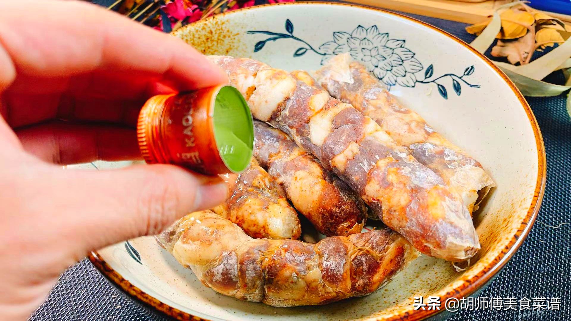 晒的香肠放冷藏长白霜了怎么弄,晒好的香肠用焯水吗