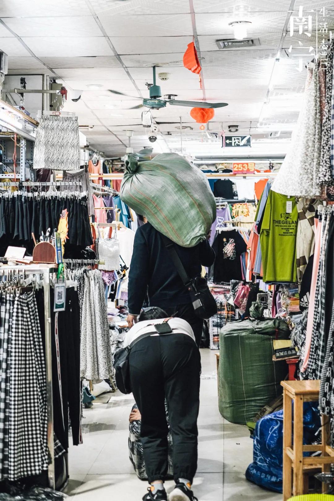 曾创出上亿流水,一个档口就能买宝马730,南宁这地方如今已没落