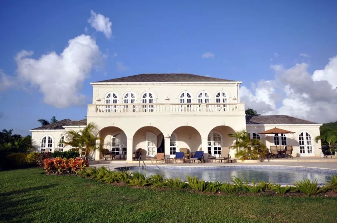 梅西豪宅c罗豪宅,梅西和c罗谁豪宅最好