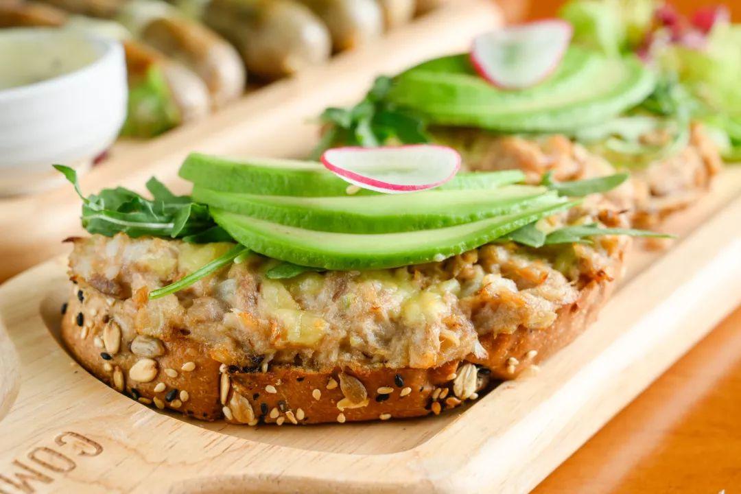 不接受批评的酒水研究所，能喝上全世界的酒