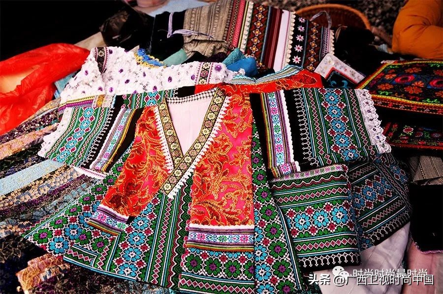 和我们一起探索神秘湘西深山苗寨,和我们一起去考古