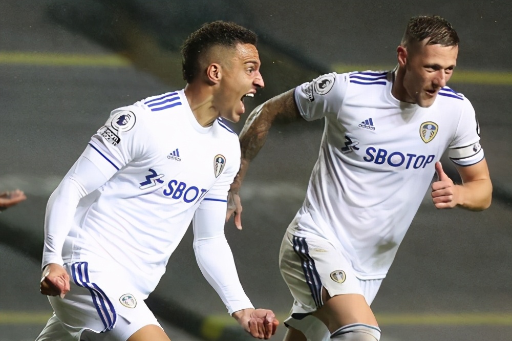 疯狂逼抢，疯狂奔跑！疯子贝尔萨的疯狂体系，是怎样支棱起来的？