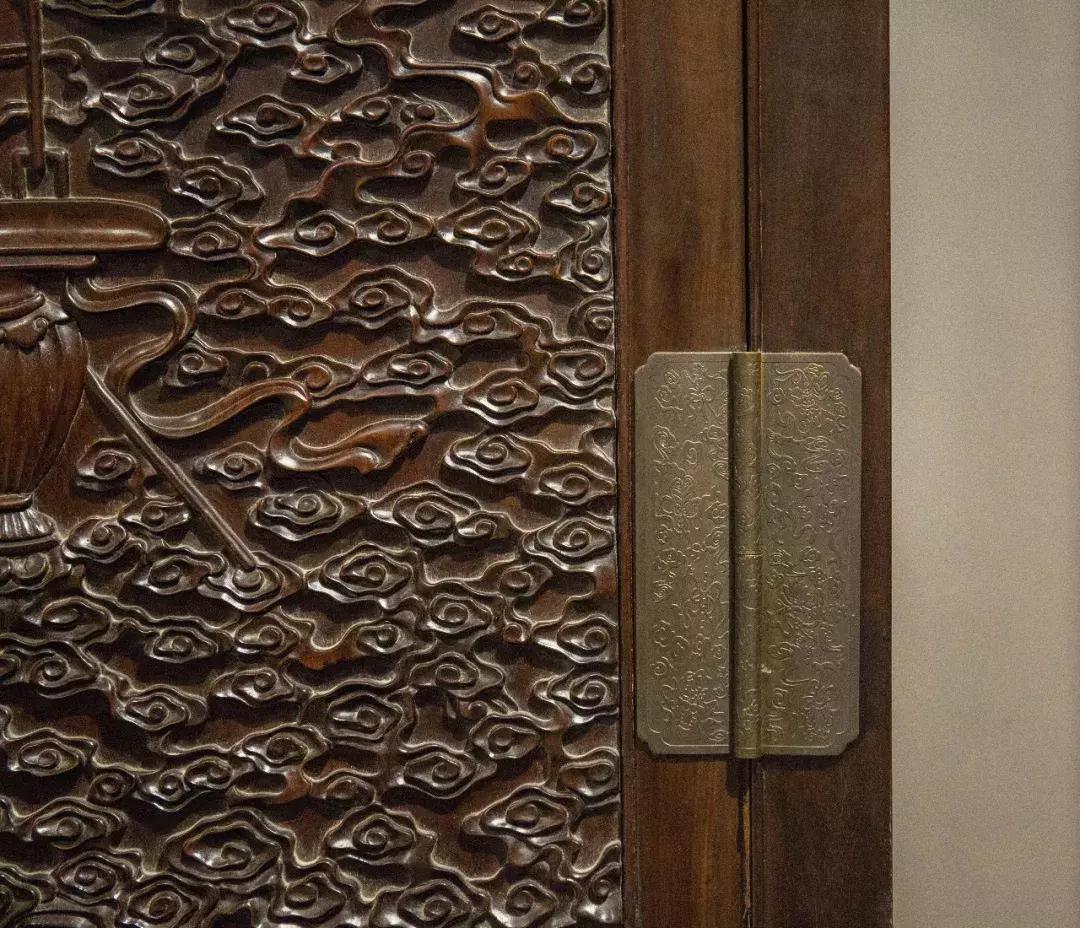 重器解析：紫檀八宝八仙纹大四件柜