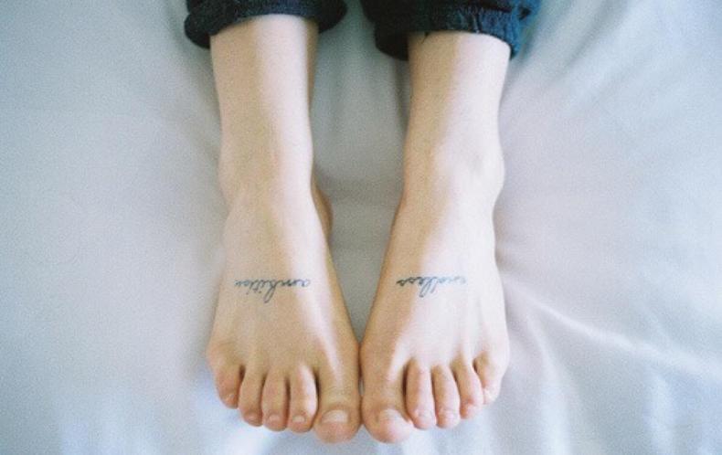 穿鞋子往一侧歪怎么办怎么矫正,穿鞋子鞋舌往一侧歪怎么办