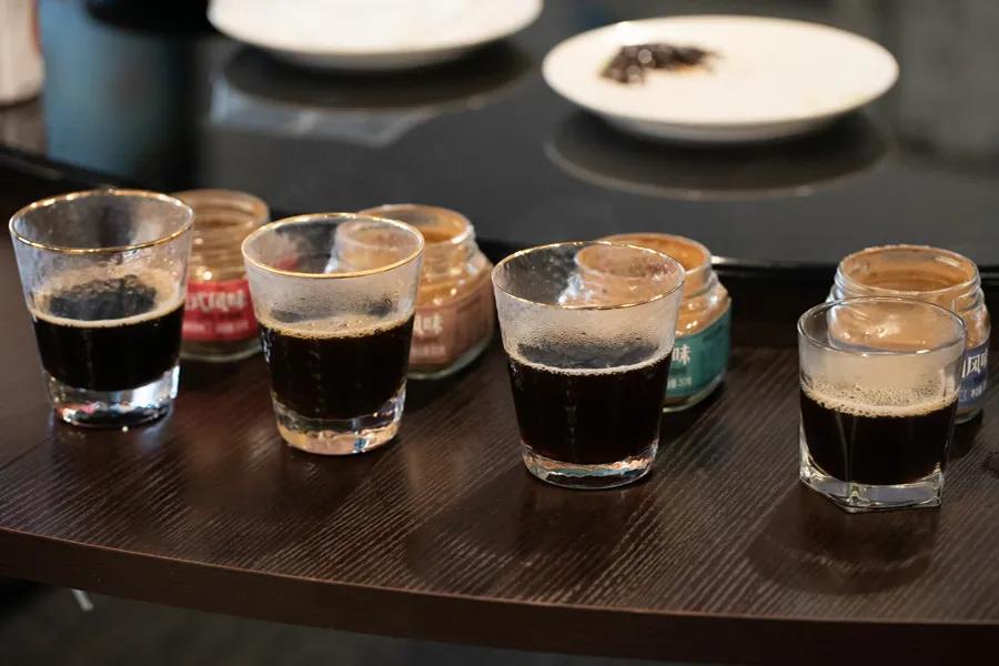 在李佳琪直播间买零食，是个划算的选择吗？