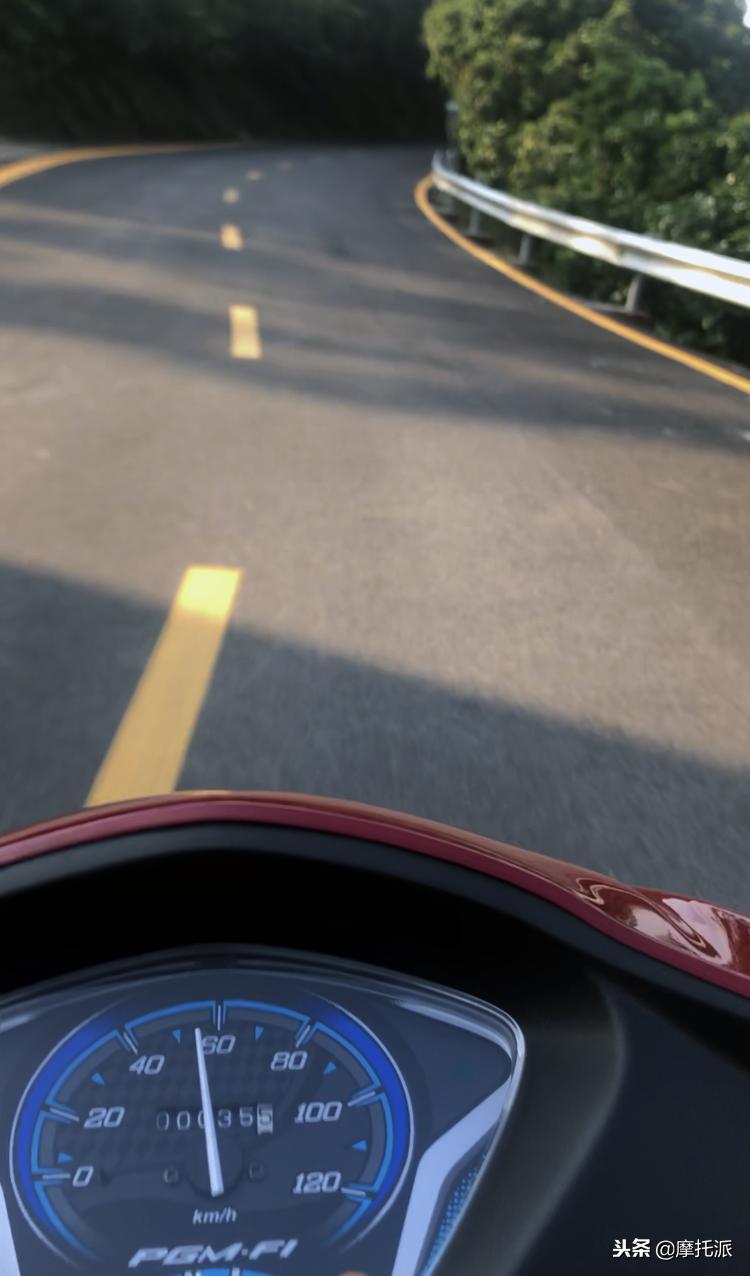 五羊本田新喜鲨125落地价,五羊本田喜鲨125摩托车落地多少钱