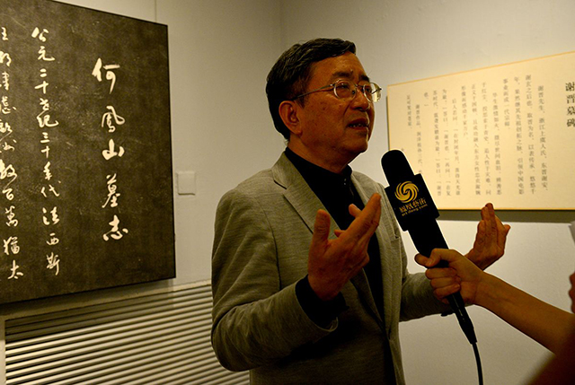 余秋雨为啥身败名裂,余秋雨人物散文