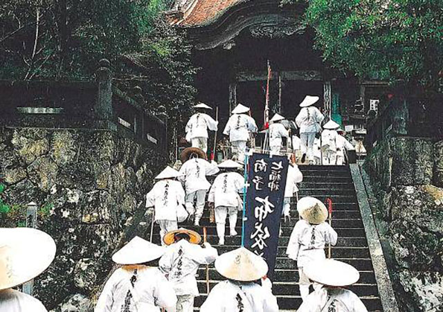 原先在贵族圈生存的教育，为何江户时代寺子屋潜力爆发？