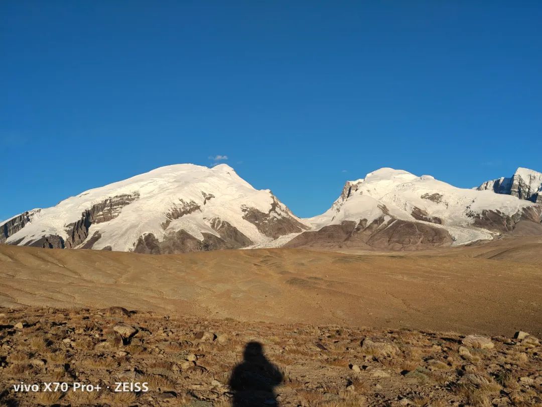 iphone13pro拍照对比vivox70pro,iphone13拍照对比vivox70pro