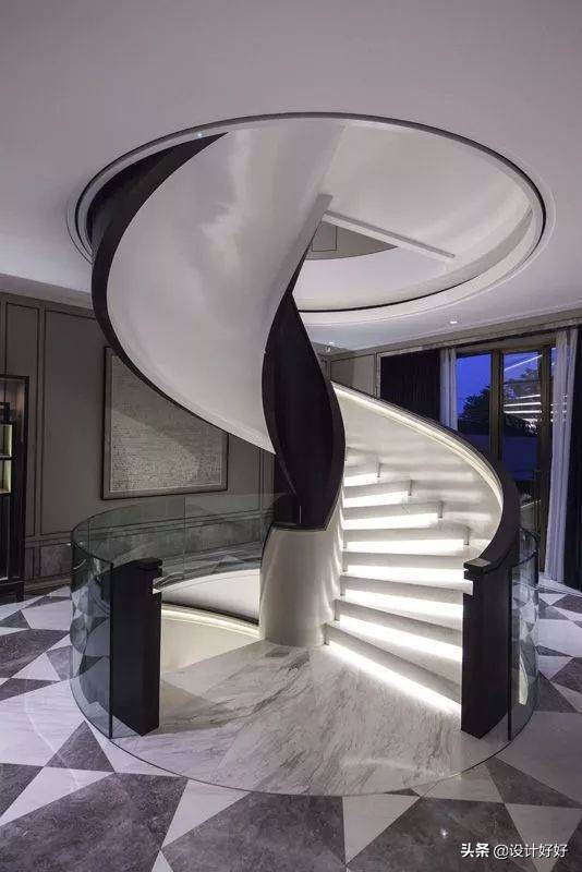 楼梯的宽度尺寸标准多少,自建房楼梯宽度最佳尺寸