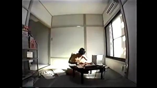 日本变态真人秀：全裸被监禁1年3个月，生活全被直播