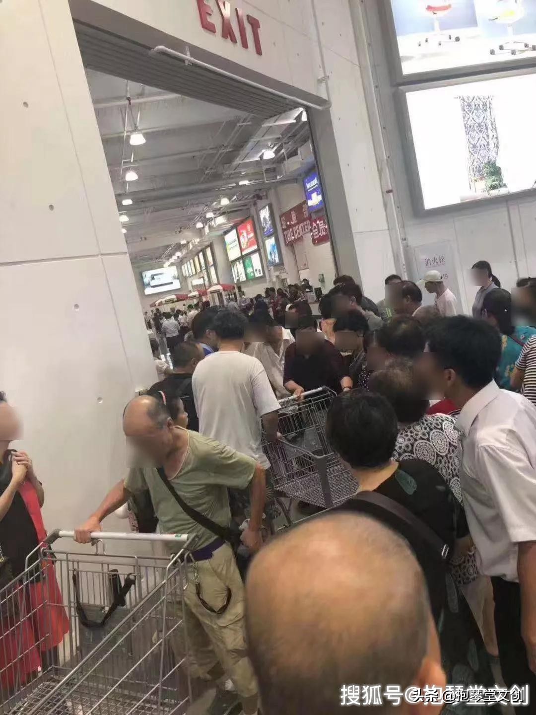 costco暂停营业视频,costco开业半天被买停罐车