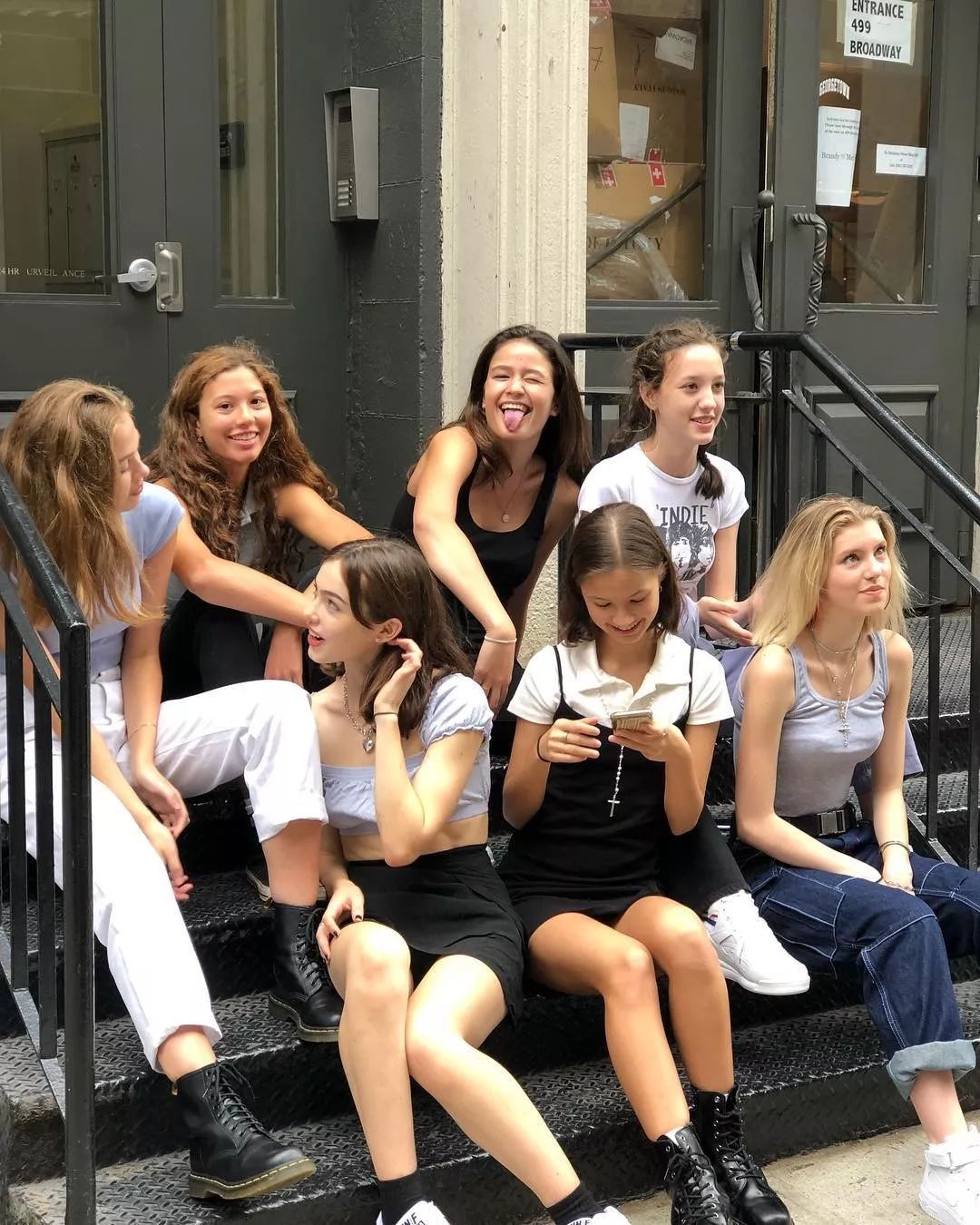 欧阳娜娜nabi品牌真的有人买吗,欧阳娜娜和kaia穿了什么这么酷