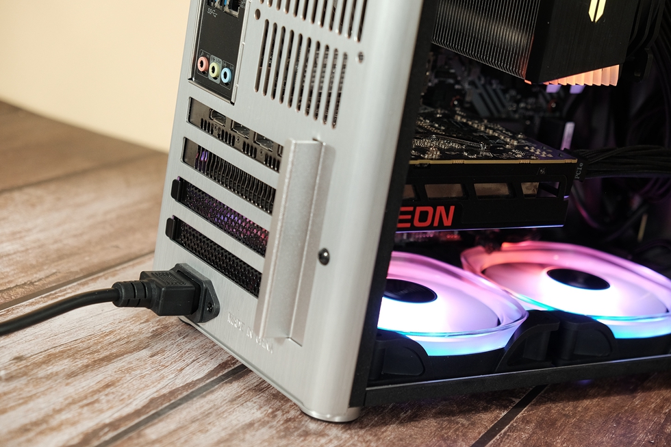 b560m主板支持pcie4.0固态,3500x配b550支持pcie4.0吗