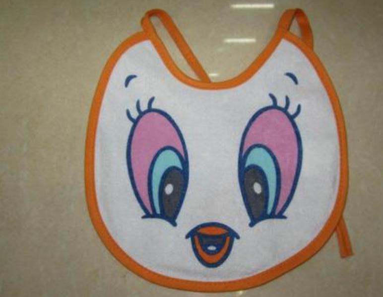 宝宝从三个月到七个月一直流口水,三个月宝宝突然口水变多还吐泡泡