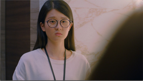 乔欣妆容教程,乔欣化妆改造时尚cosmo