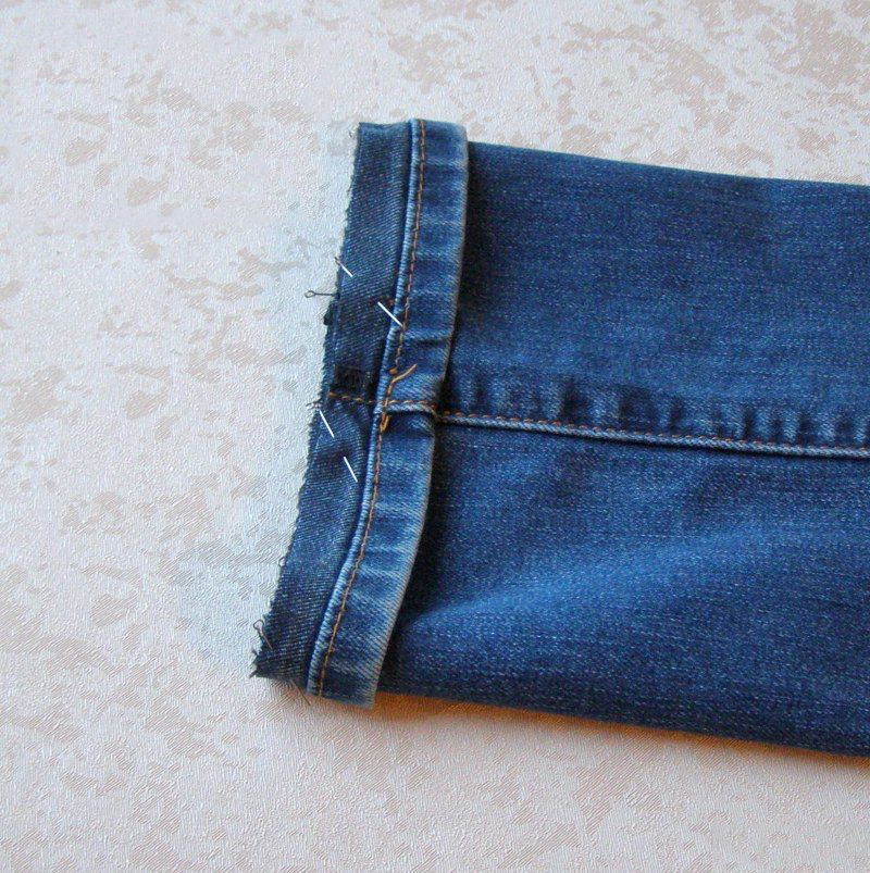 牛仔裤裤脚长了怎么改短,牛仔裤正确穿法裤脚长要不要改短