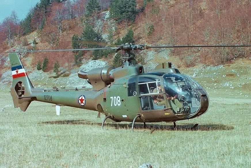 法国小羚羊飞机,法国小羚羊直升机视频