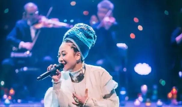 黄霄云唱功震惊米希亚,黄霄云被点评技巧太高