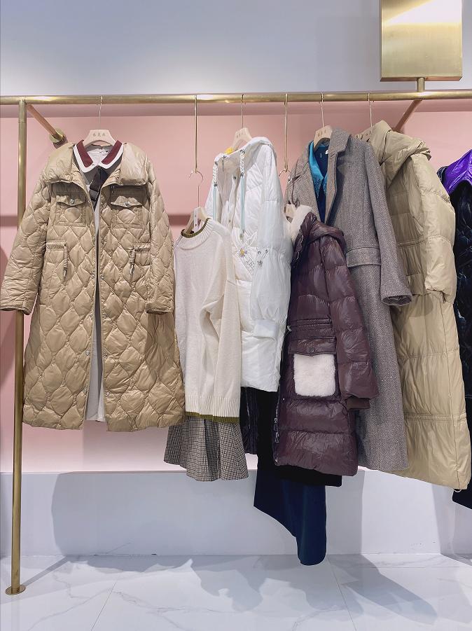 杭州中老年女装批发市场,杭州折扣女装尾货货源